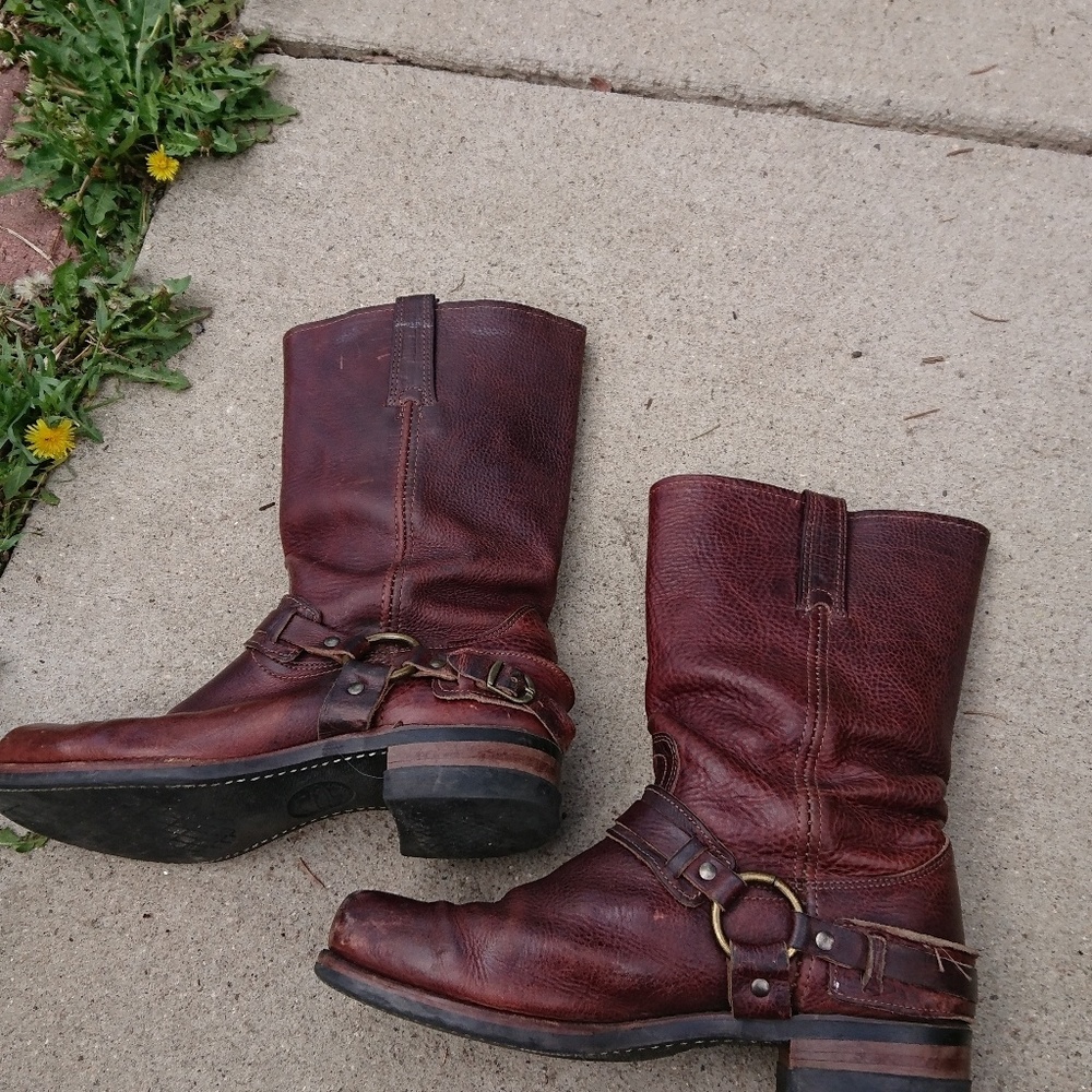 FYRE WESTERN STYLE BOOTS